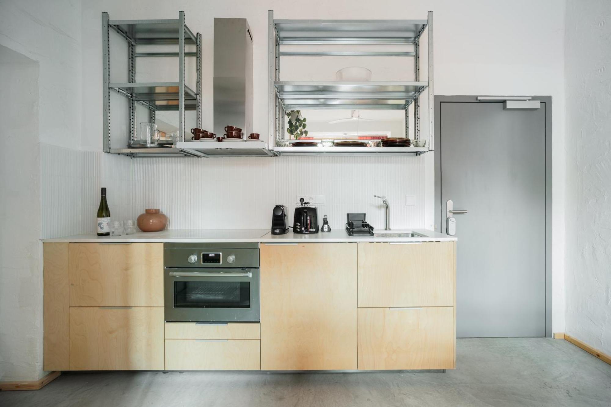 Flattering Suites — Photos 3